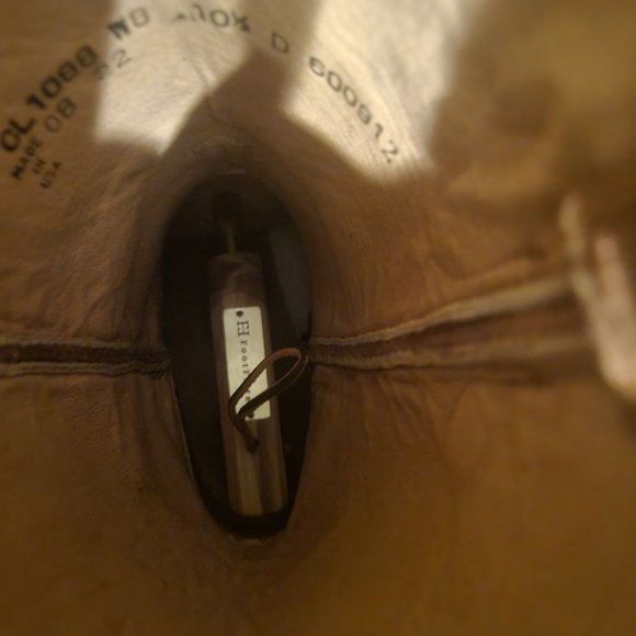 Lucchese Ostrich Square Toe Boot Like New Saddle/Peanut Br(Includes Boot Trees) - Picture 4 of 15